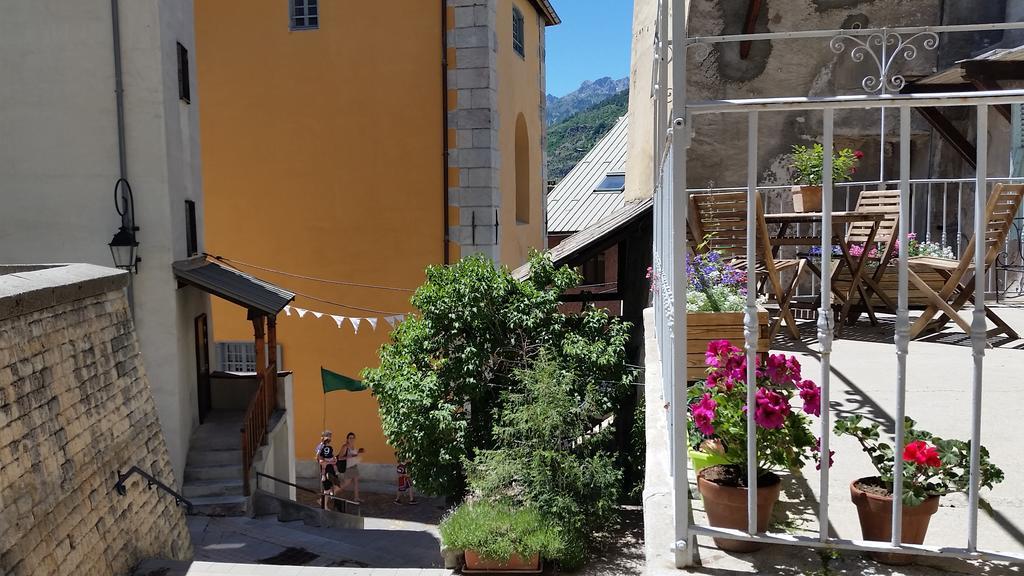 Maison A Tour Briancon Exterior photo
